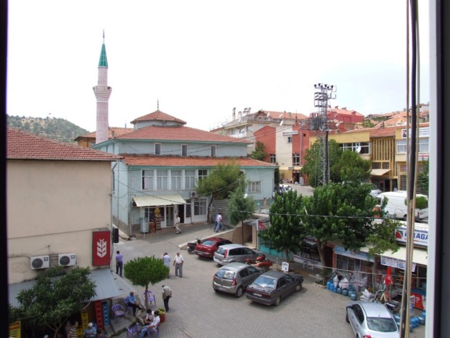 Karahallı Çarşısı